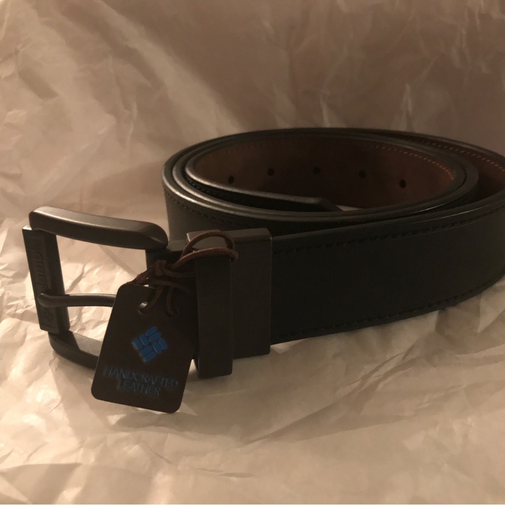 Columbia XL Black and Brown Leather Belt